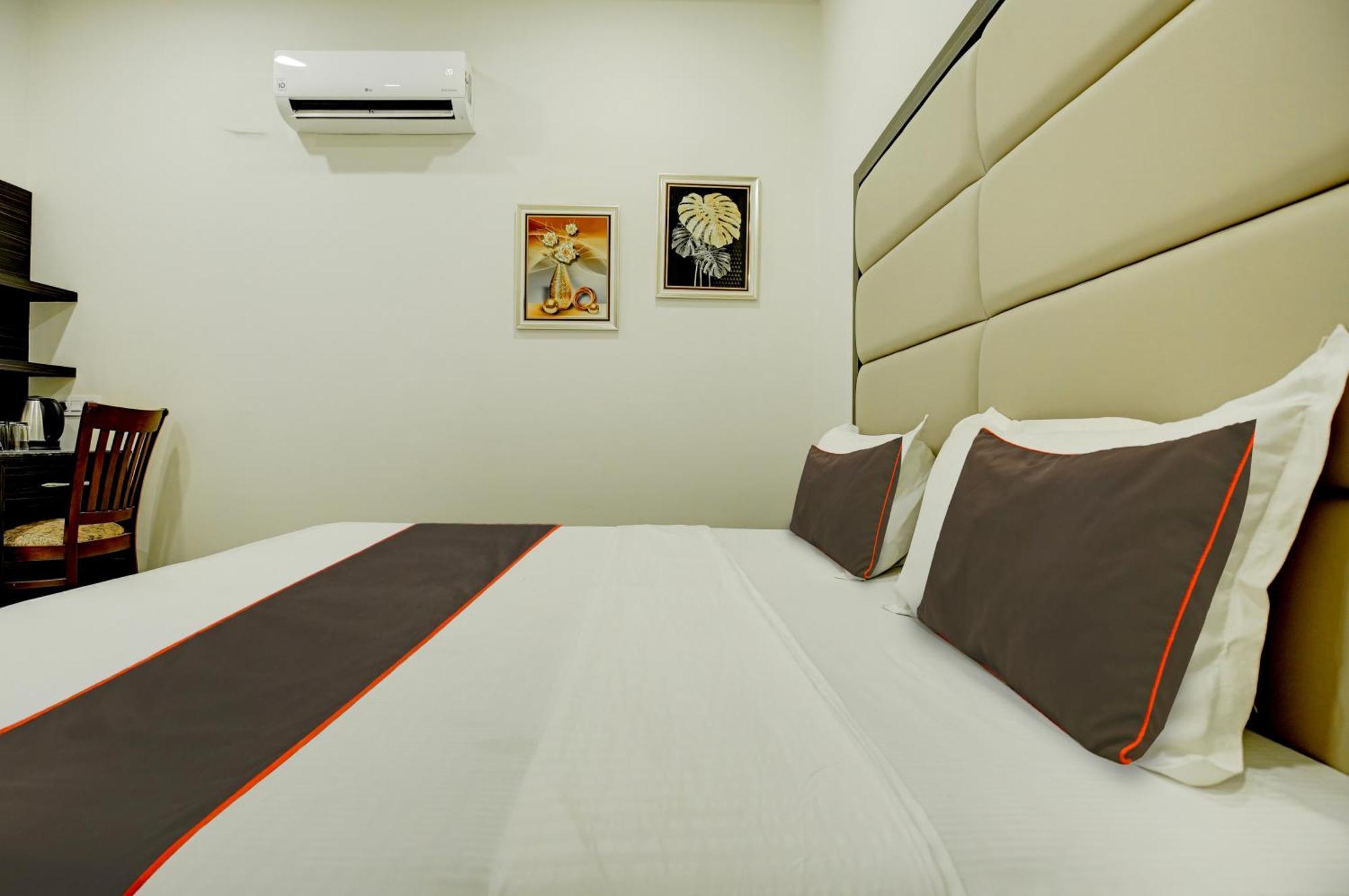 Super Collection O Ovel Hotel Grand Abadpura Extérieur photo